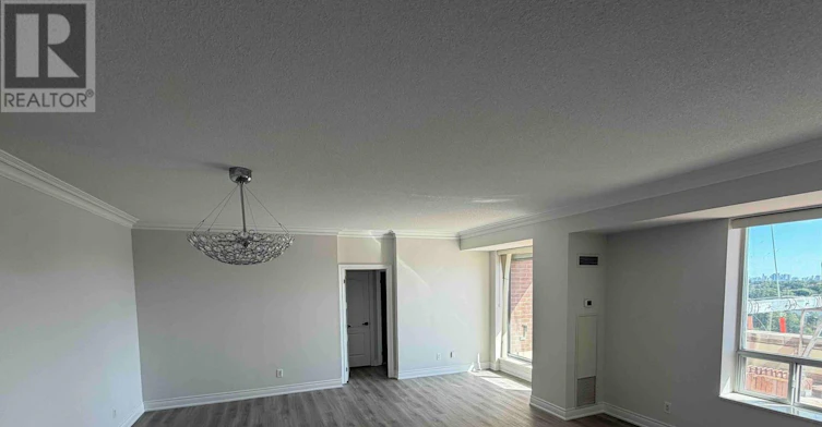RG3-2 Clairtrell Road, Toronto, ON, M2N 7H5 - 2