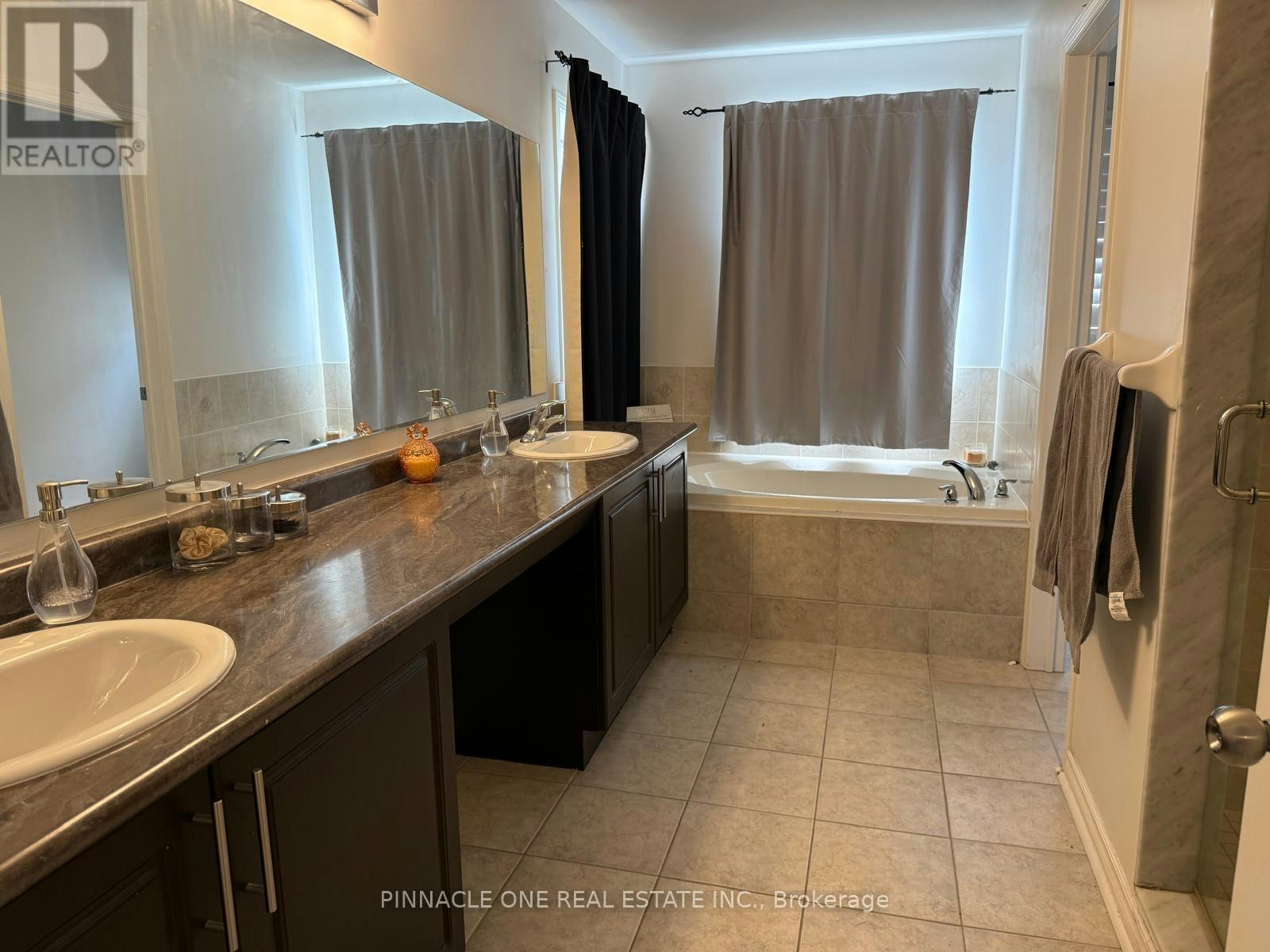 226 Kenneth Cole Drive, Clarington, ON, L1C 0P3 - 8