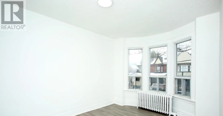 UPPER-819 Pape Avenue, Toronto, ON, M4K 3V1 - 6