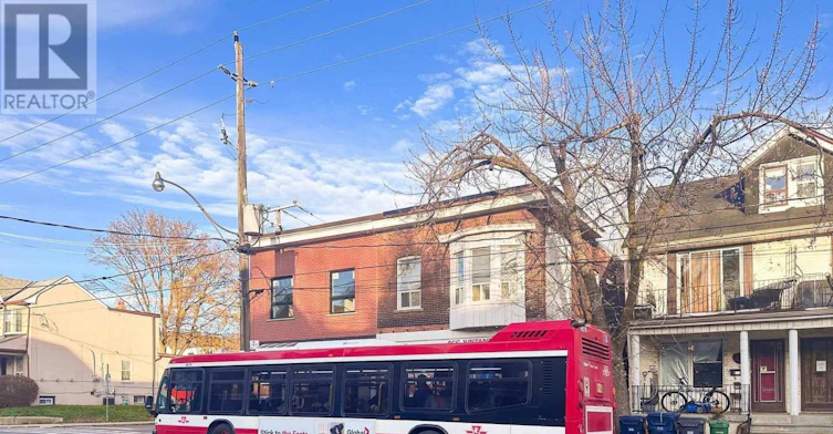 UPPER-819 Pape Avenue, Toronto, ON, M4K 3V1 - 2