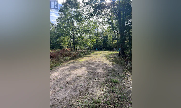 69 Carling Bay Road W
