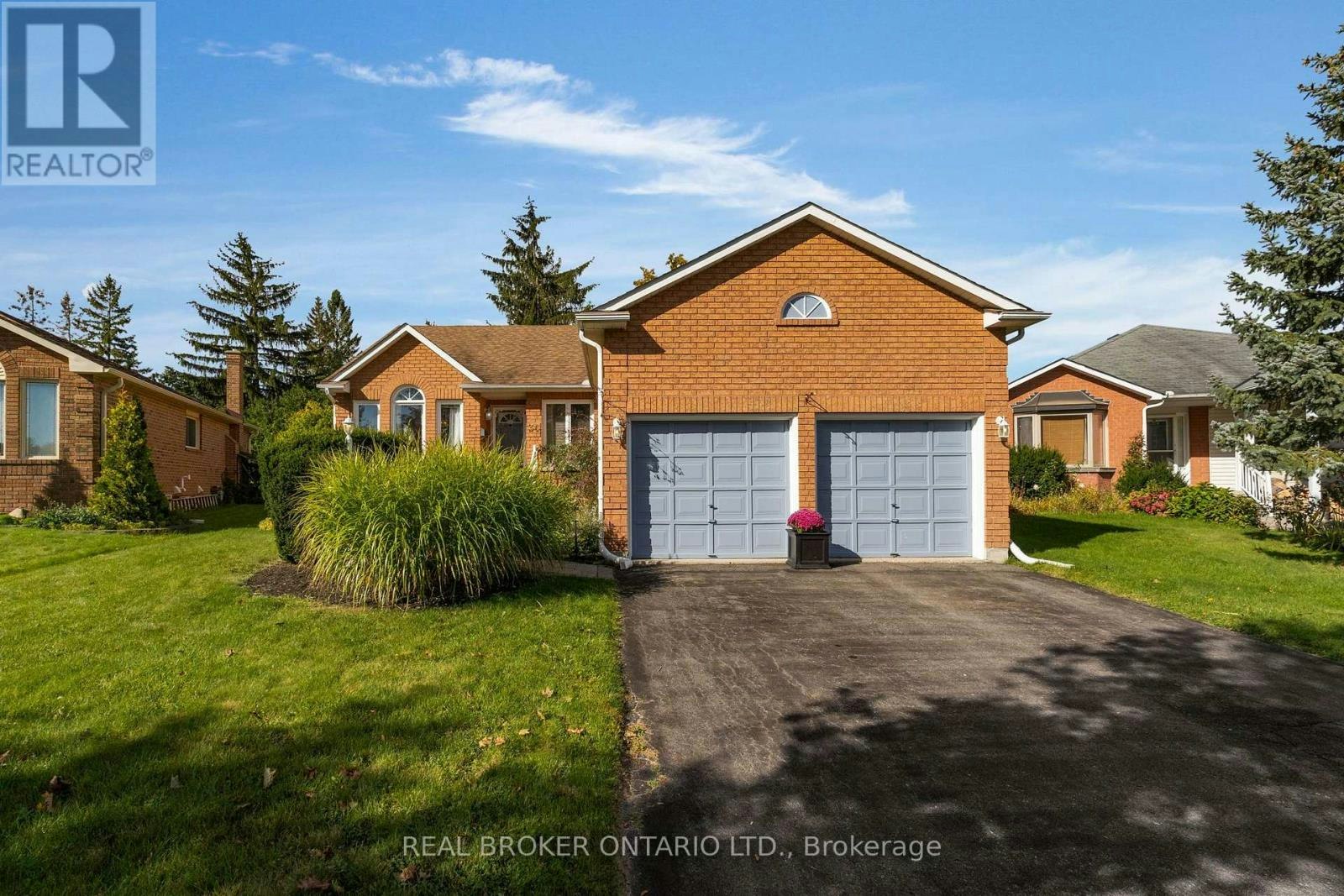 36 Webb Street, Barrie, ON, L4N 6V2