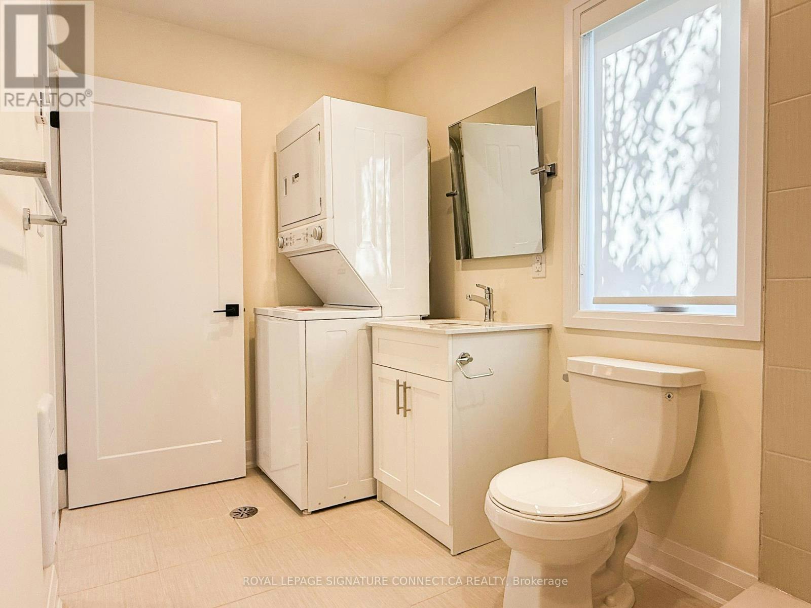 GSUITE-30 Snider Avenue, Toronto, ON, M6E 4R9 - 9