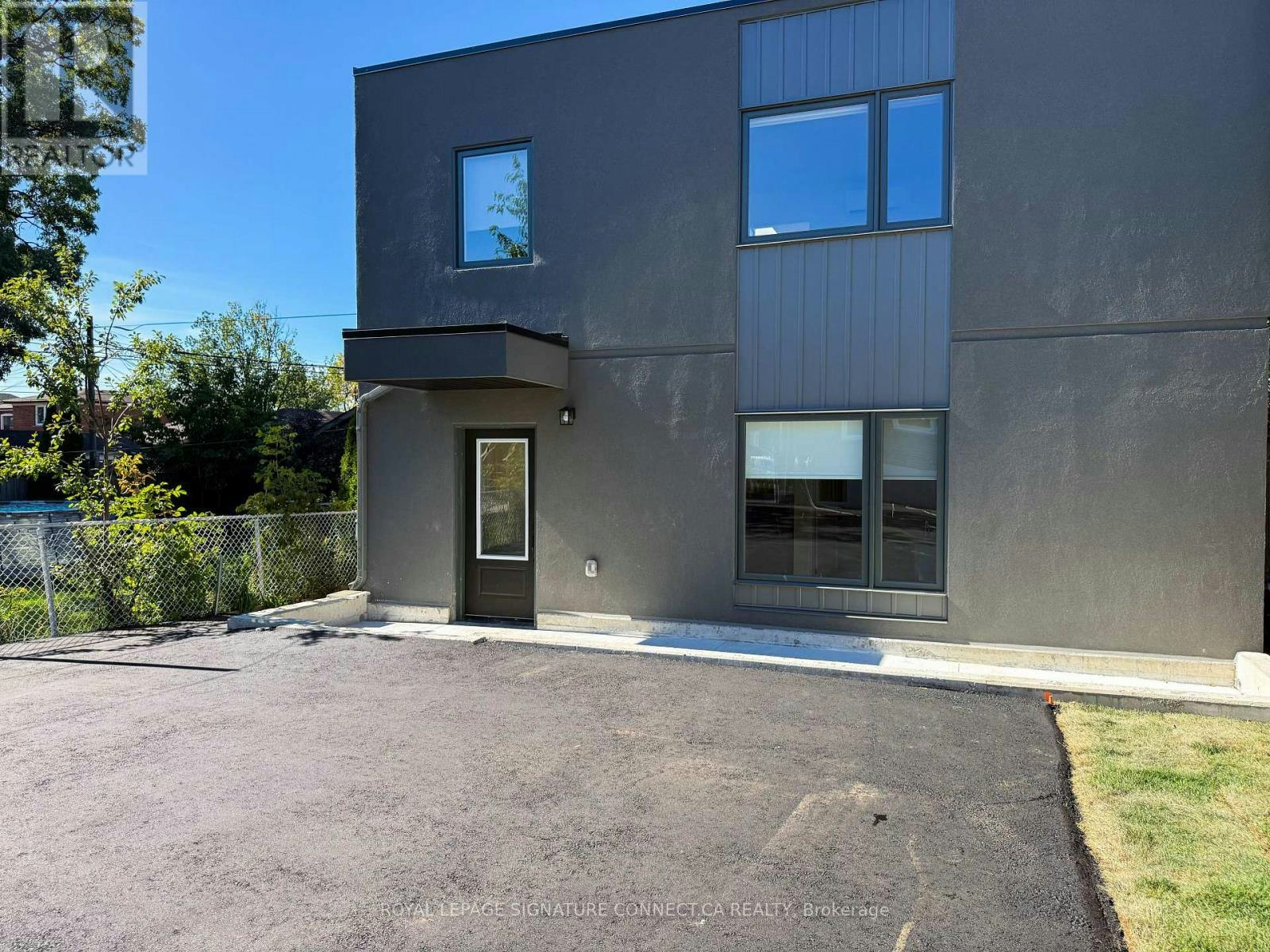 GSUITE-30 Snider Avenue, Toronto, ON, M6E 4R9 - 26