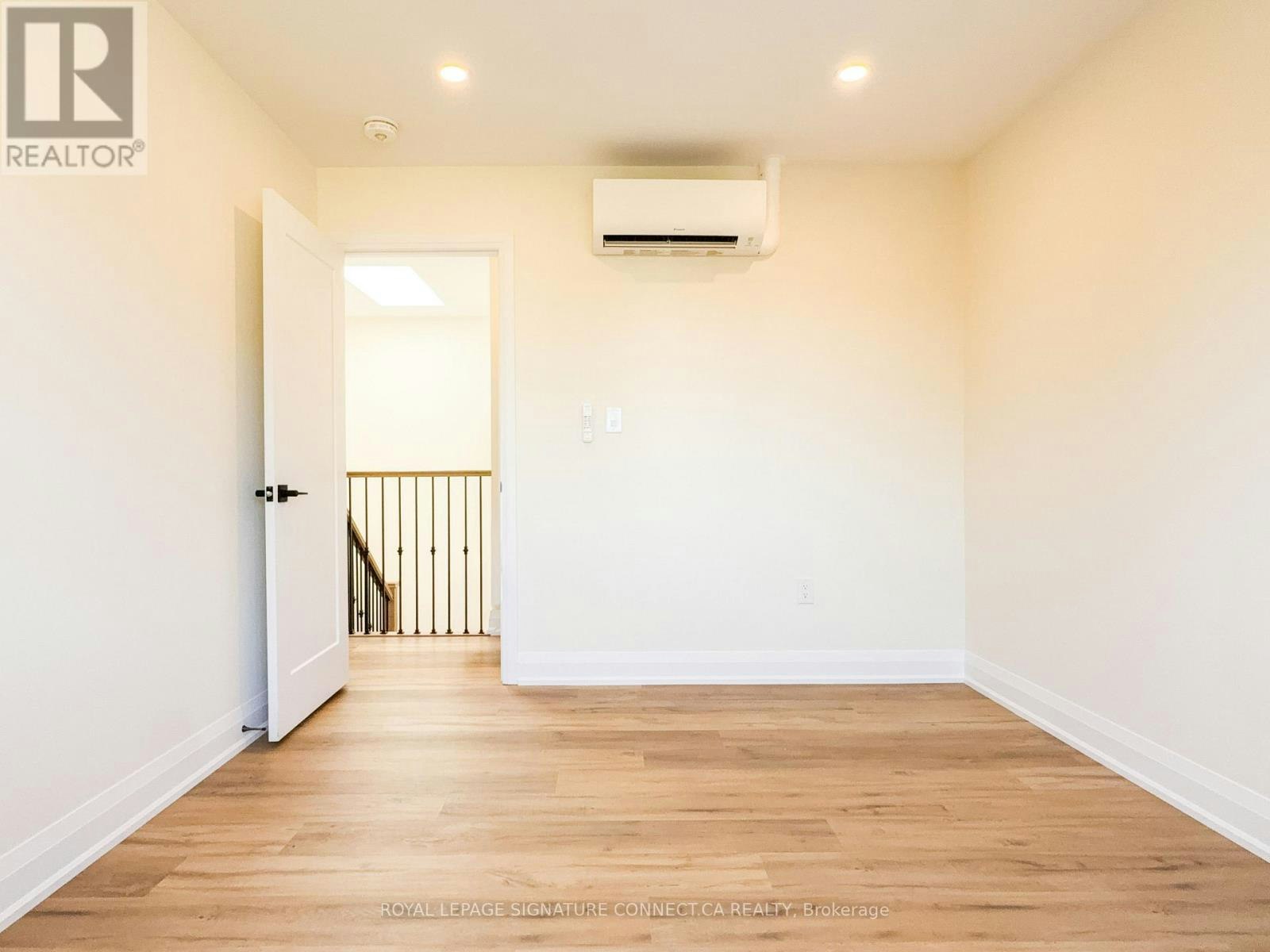 GSUITE-30 Snider Avenue, Toronto, ON, M6E 4R9 - 17