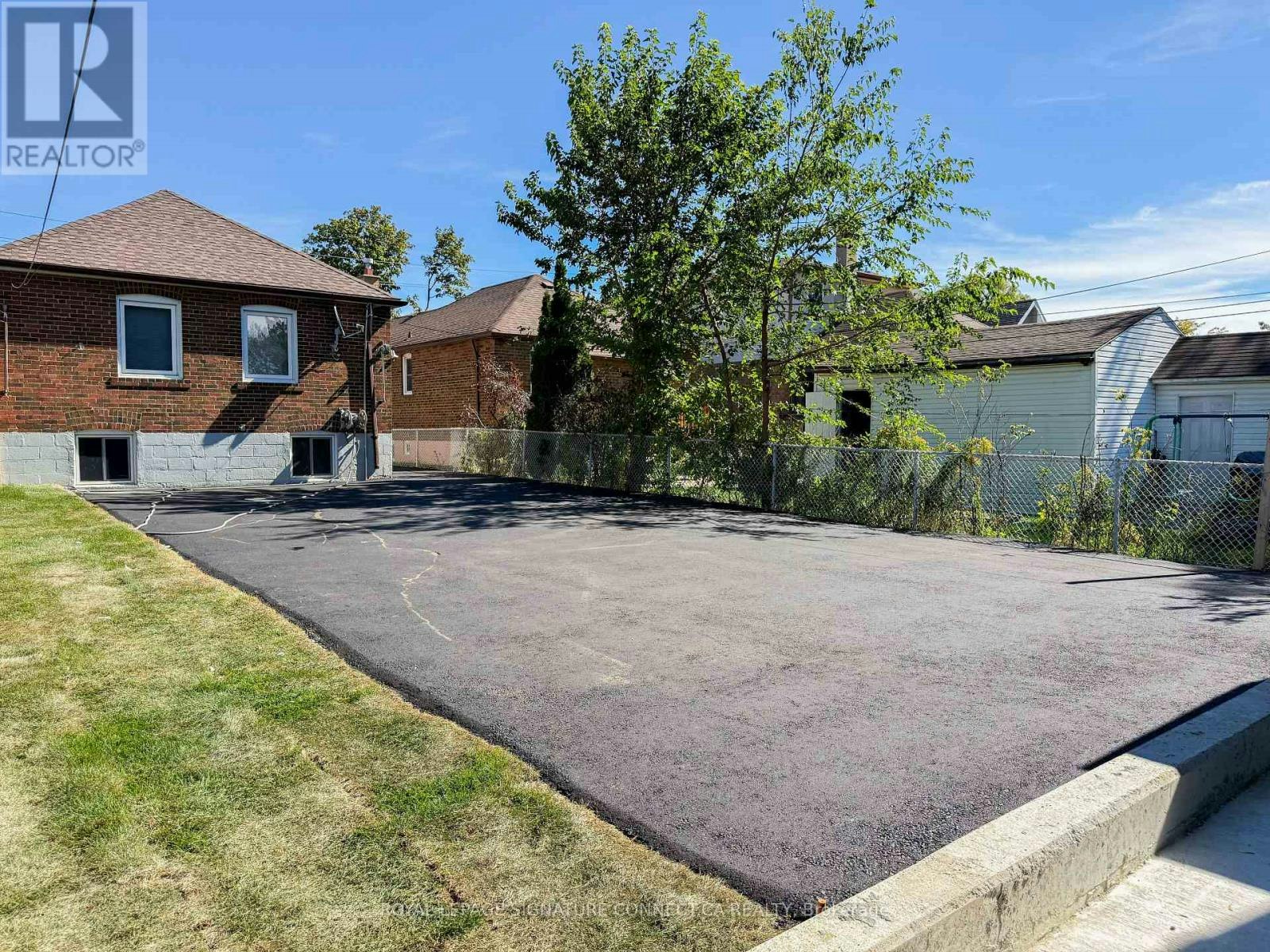 GSUITE-30 Snider Avenue, Toronto, ON, M6E 4R9 - 24