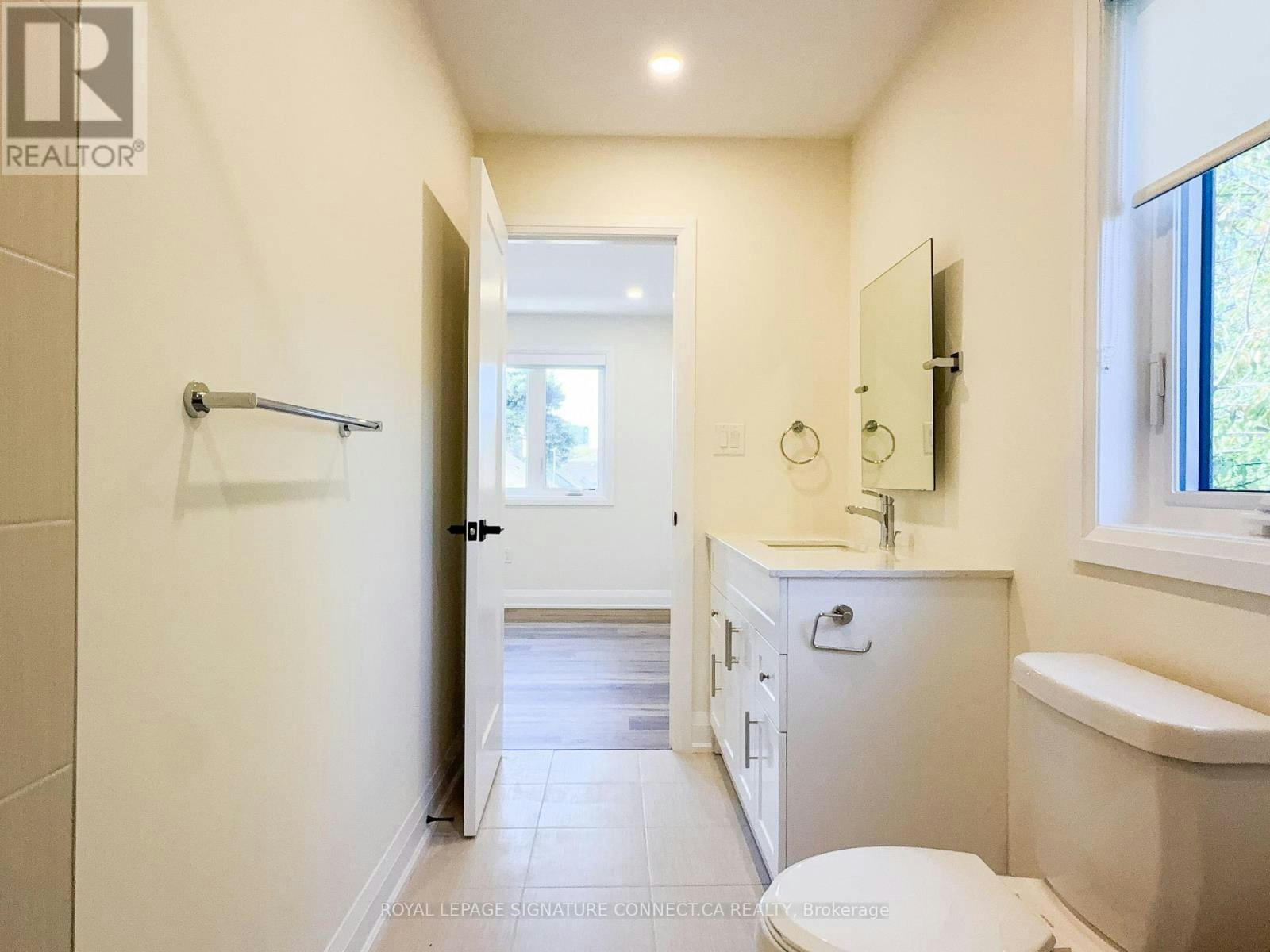 GSUITE-30 Snider Avenue, Toronto, ON, M6E 4R9 - 21