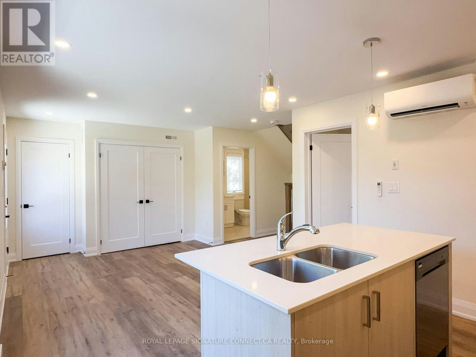 GSUITE-30 Snider Avenue, Toronto, ON, M6E 4R9 - 5