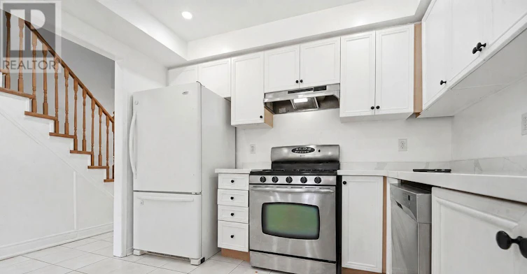 39 Caruso Drive, Brampton, ON, L6Y 5B2 - 3