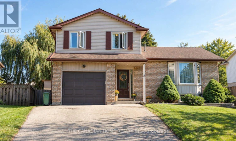 3 Dunhill Crescent N