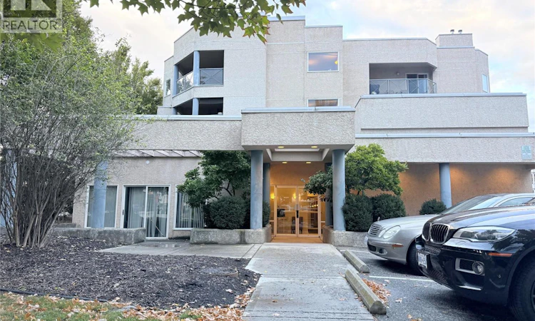 407-3115 De Montreuil Court
