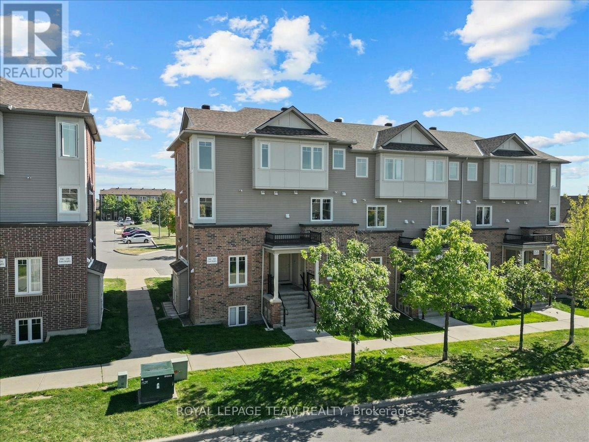 282 Espin Heights, Ottawa, ON, K2J 0Y8 - 2