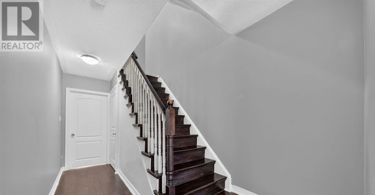 14 Pilkington Drive, Toronto, ON, M1L 0B7 - 11