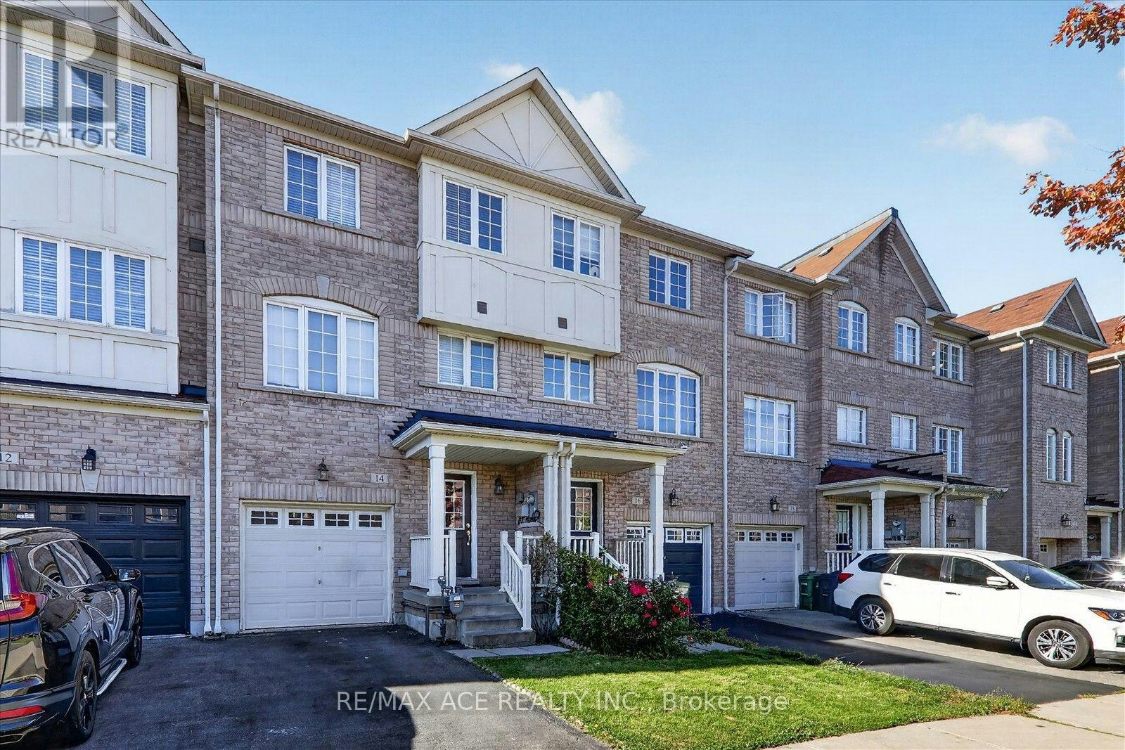 14 Pilkington Drive, Toronto, ON, M1L 0B7 - 3