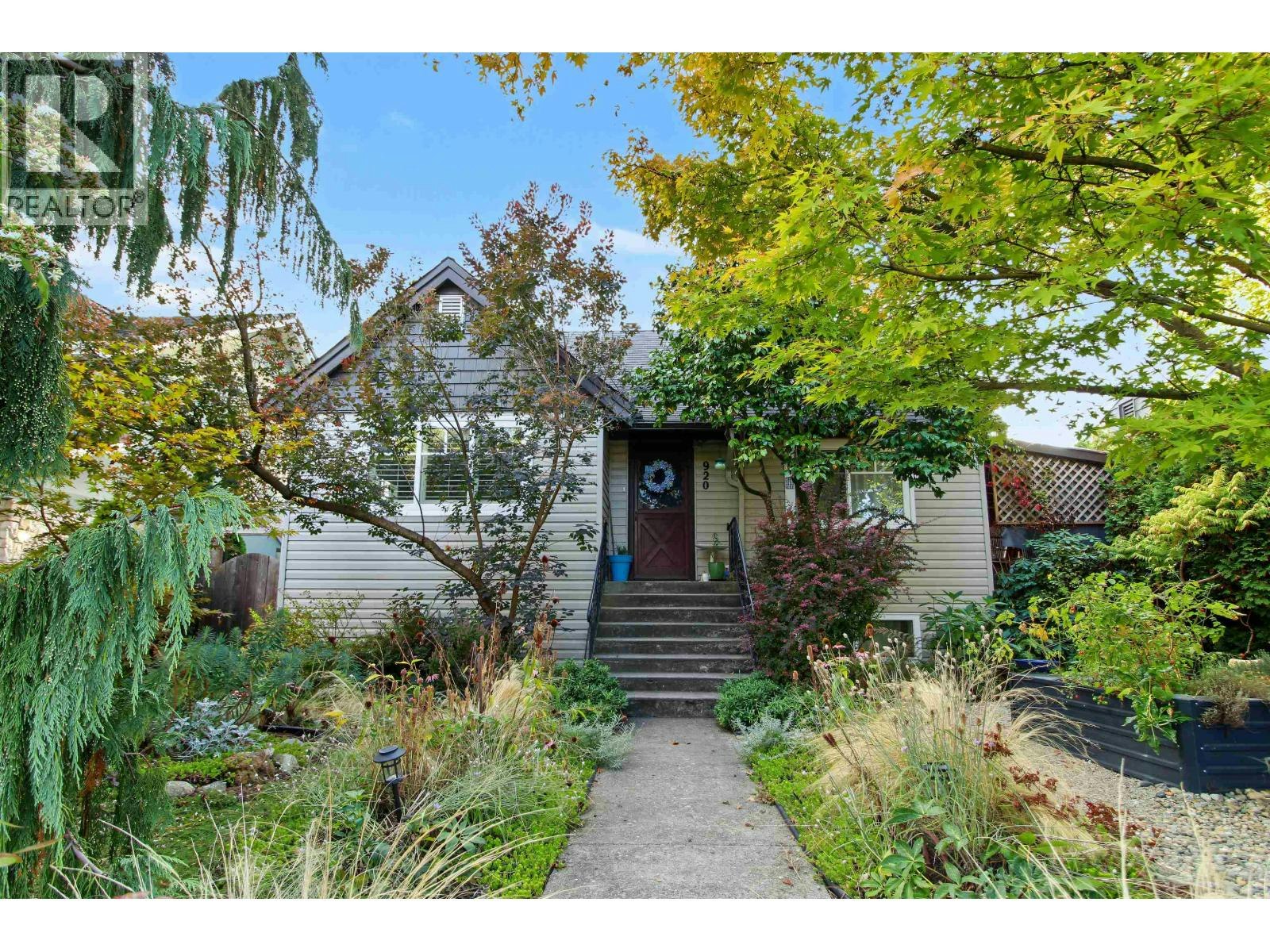 920 Chilliwack Street, New Westminster, BC, V3L 4V5