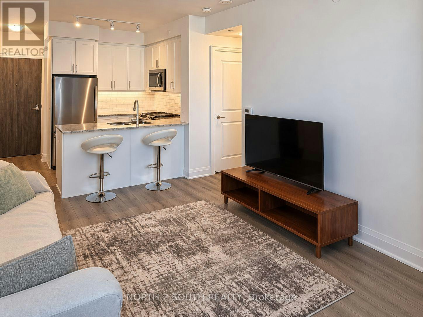 601-10 Gatineau Drive, Vaughan, ON, L4J 0L2 - 4