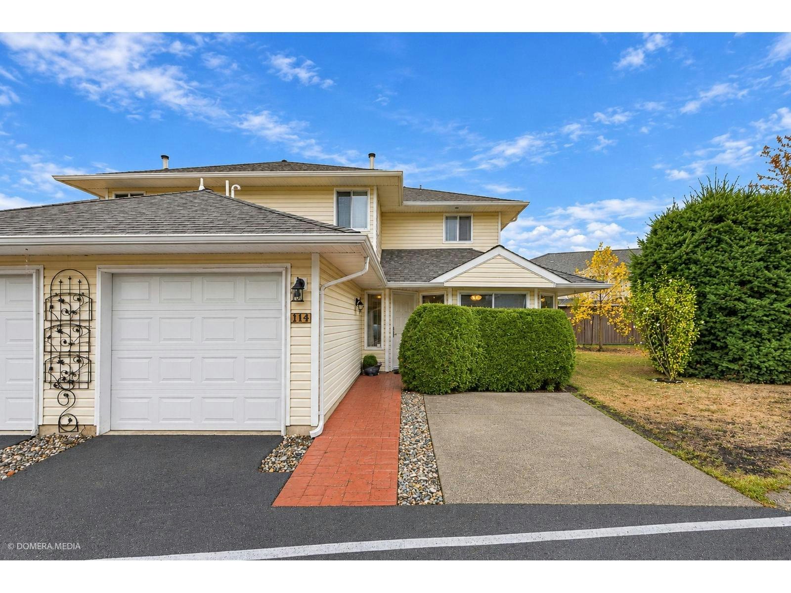 114-21928 48th Avenue, Langley, BC, V3A 8H1