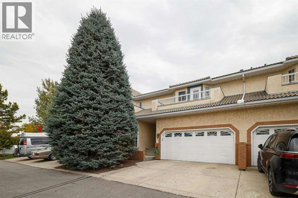 7 Richelieu Court SW, Calgary, AB, T3E 7E9