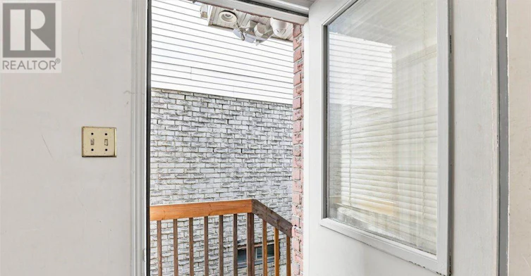 21 Upland Drive, Whitby, ON, L1N 8H9 - 2