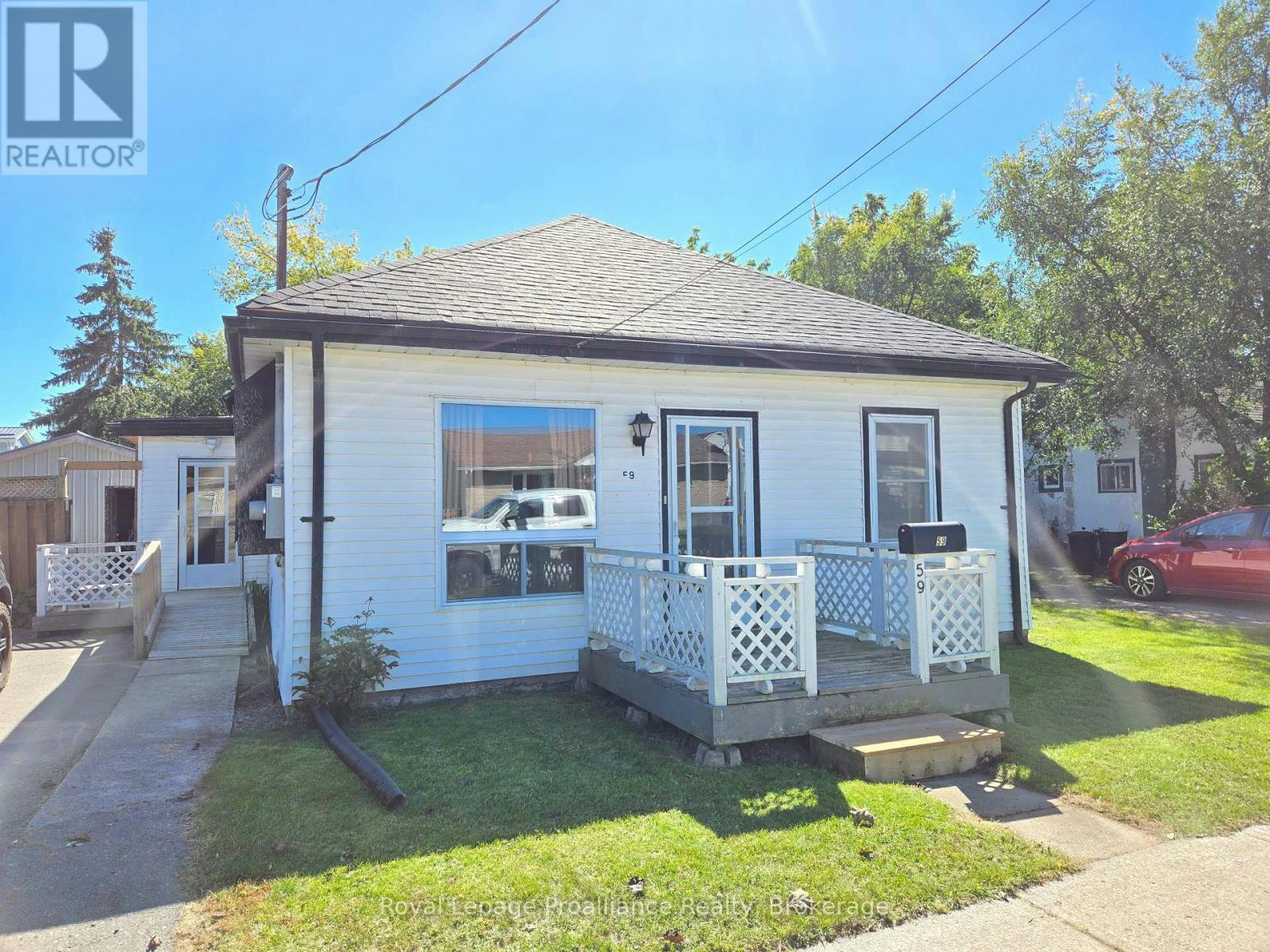 59 St Paul Street, Belleville, ON, K8N 1A9