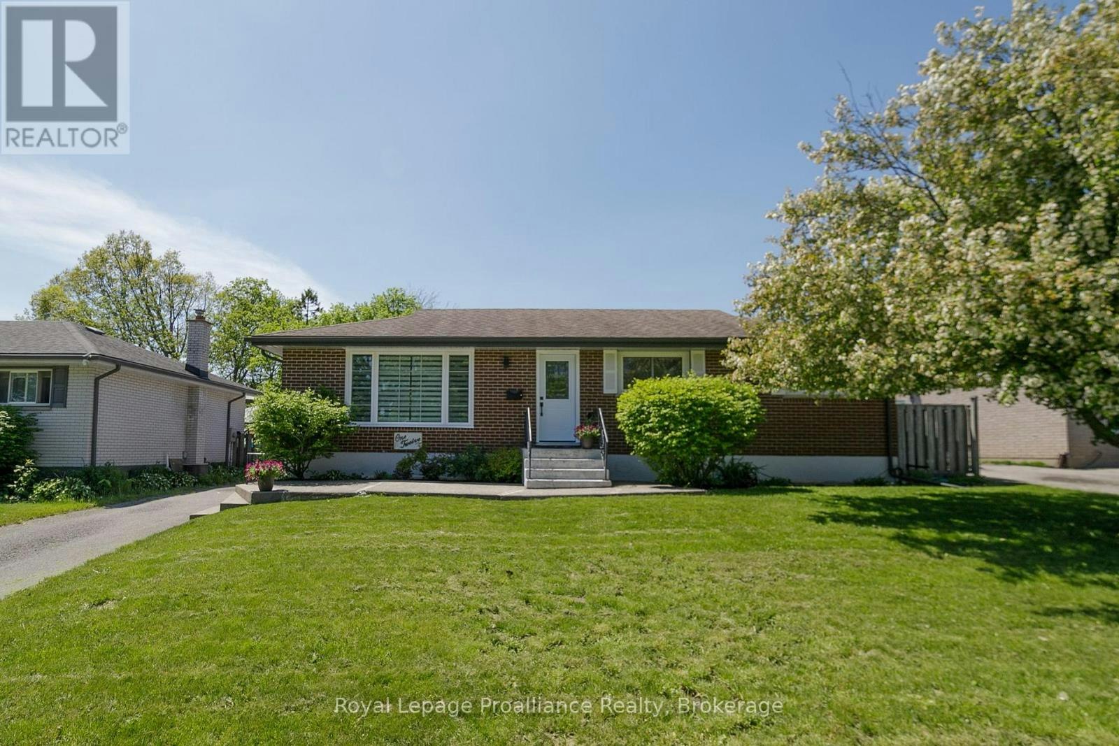 112 Prospect Hill, Quinte West, ON, K8V 2V3