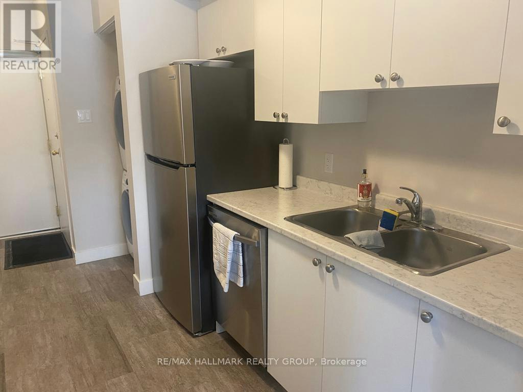 102-316 Lorry Greenberg Drive, Ottawa, ON, K1T 2P4 - 7