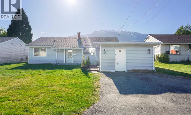 131 Kootenay Street