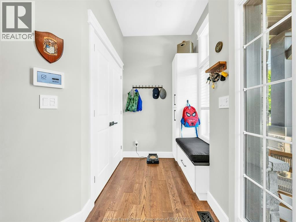 240 Old Tecumseh Road, Lakeshore, ON, N8N 3S7 - 9