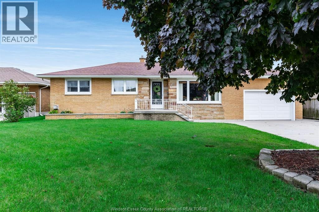 40 Nicholas Street, Leamington, ON, N8H 3R9