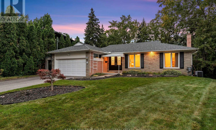 22 Brucedale Crescent