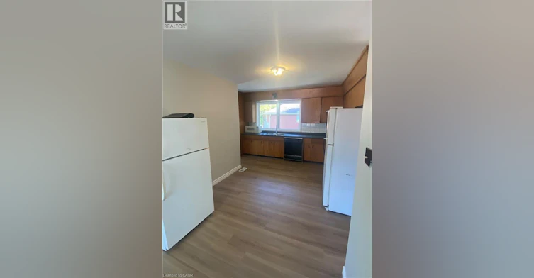 20 Cardill Crescent N, Waterloo, ON, N2L 3Y6 - 7