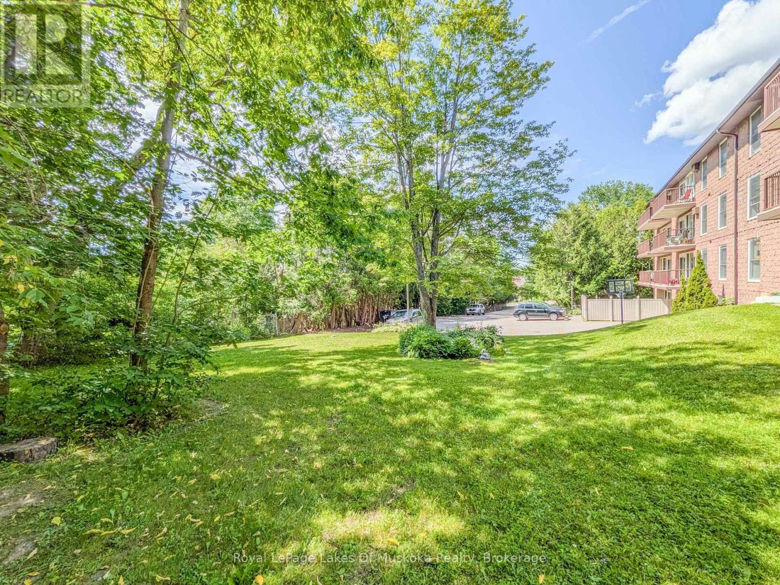 101-38 Monck Road, Bracebridge, ON, P1L 1P4