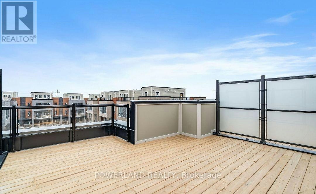 18-22 Lytham Green Circle, Newmarket, ON, L3Y 0H5 - 14