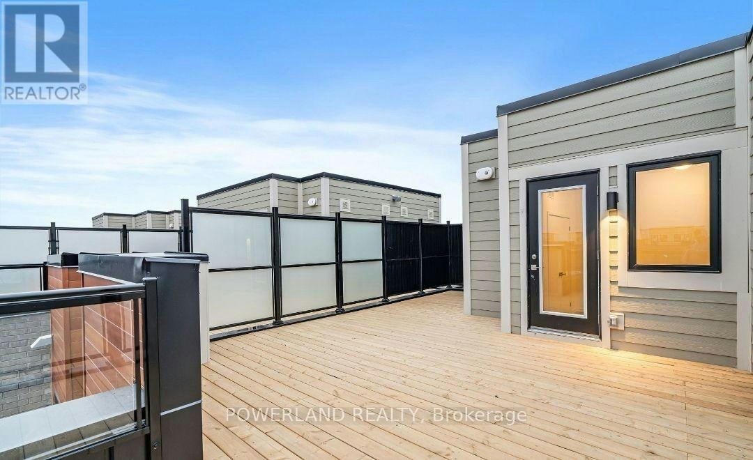 18-22 Lytham Green Circle, Newmarket, ON, L3Y 0H5 - 15