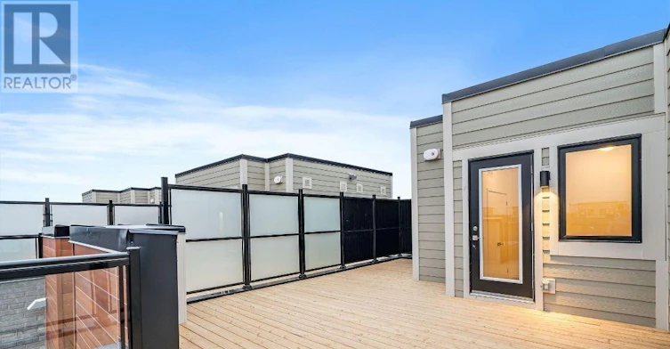 18-22 Lytham Green Circle, Newmarket, ON, L3Y 0H5 - 15