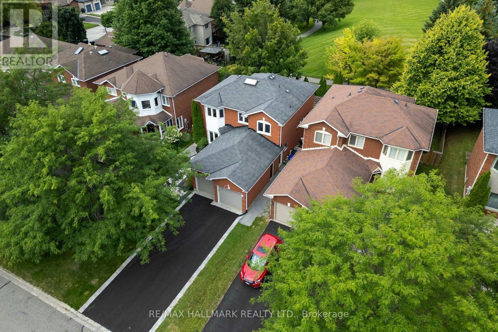 872 Hilton Boulevard, Newmarket, ON, L3X 2H8