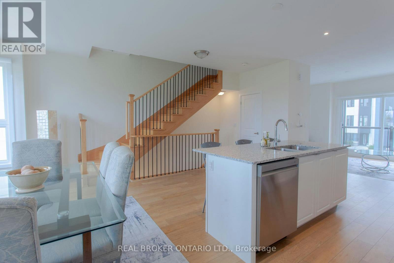11 Mariners Pier Way, Orillia, ON, L3V 8P4 - 10