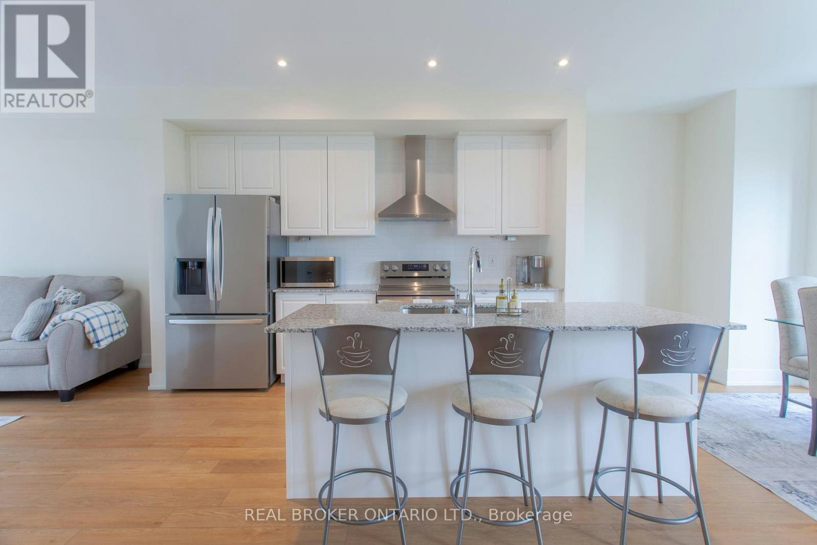 11 Mariners Pier Way, Orillia, ON, L3V 8P4 - 6