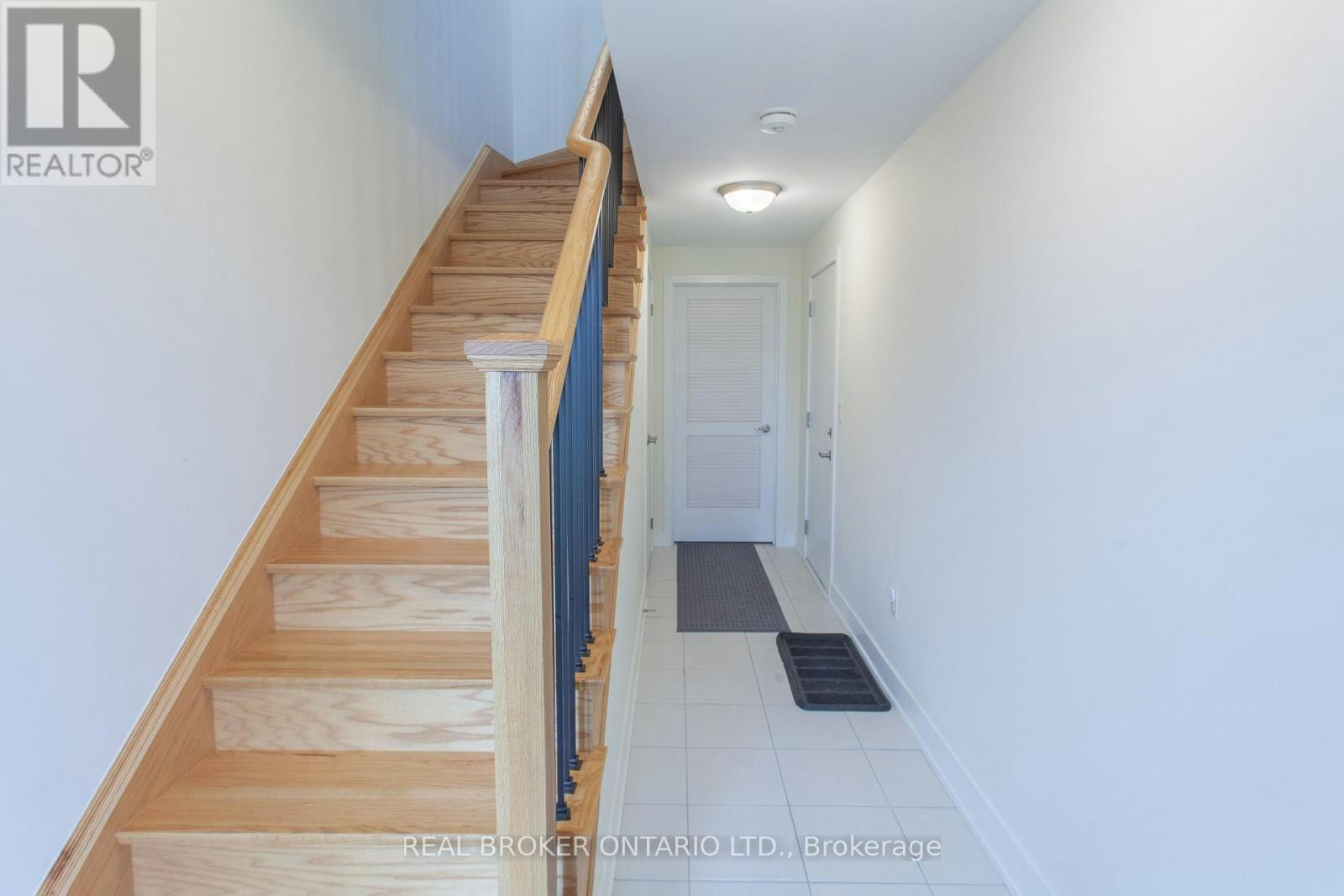 11 Mariners Pier Way, Orillia, ON, L3V 8P4 - 4