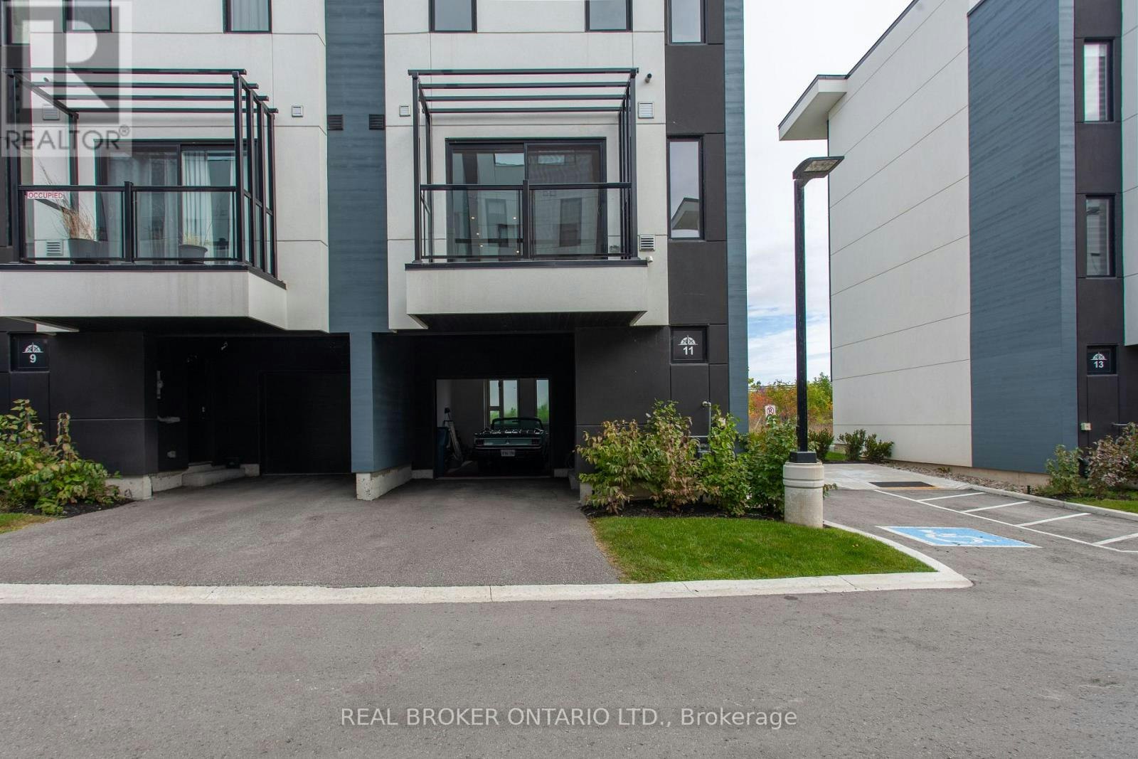 11 Mariners Pier Way, Orillia, ON, L3V 8P4 - 3