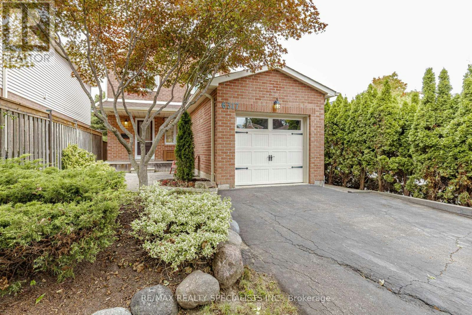 6317 Martel Court, Mississauga, ON, L5N 3H6