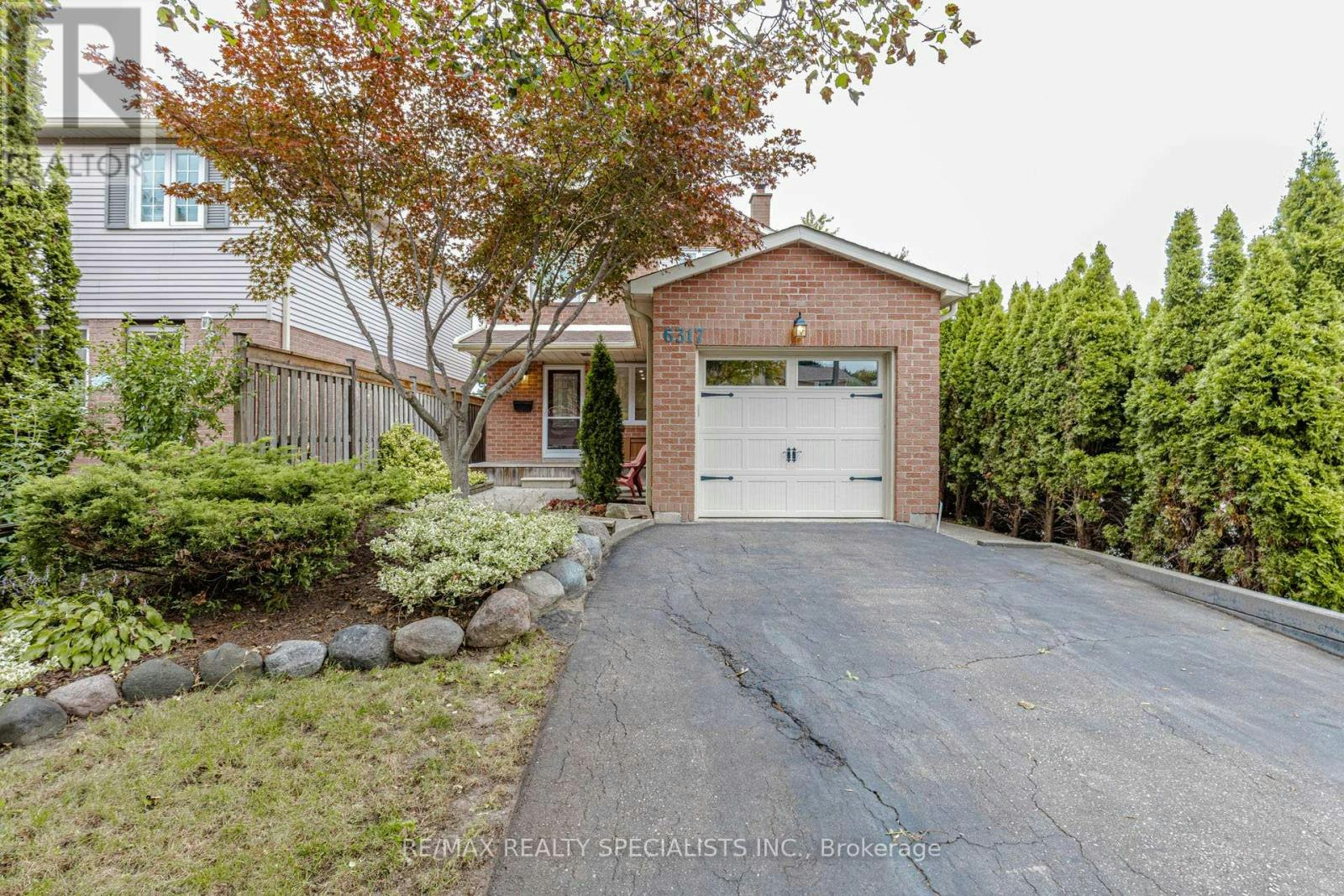 6317 Martel Court, Mississauga, ON, L5N 3H6