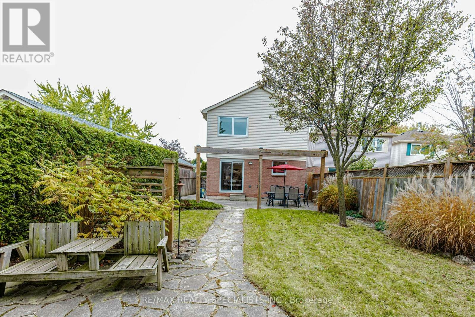6317 Martel Court, Mississauga, ON, L5N 3H6