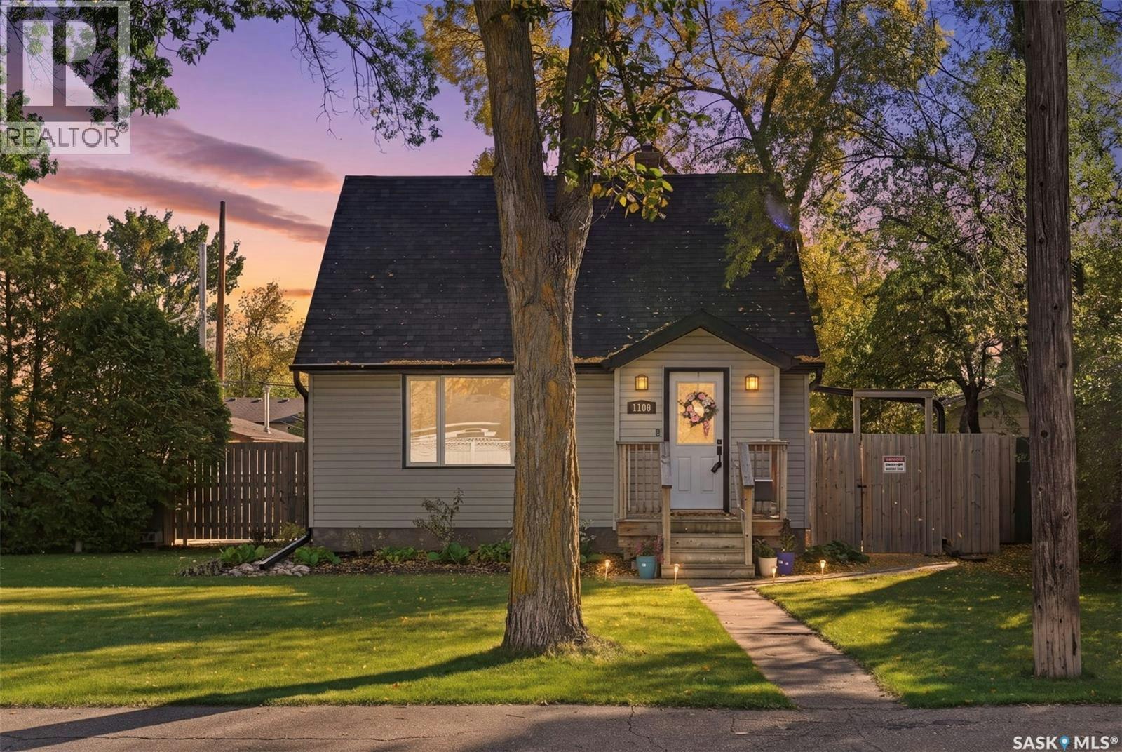 1109 Oxford Street, Saskatoon, SK, S7K 0Y5