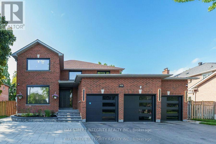2247 Rodick Road, Markham, ON, L6C 1R1