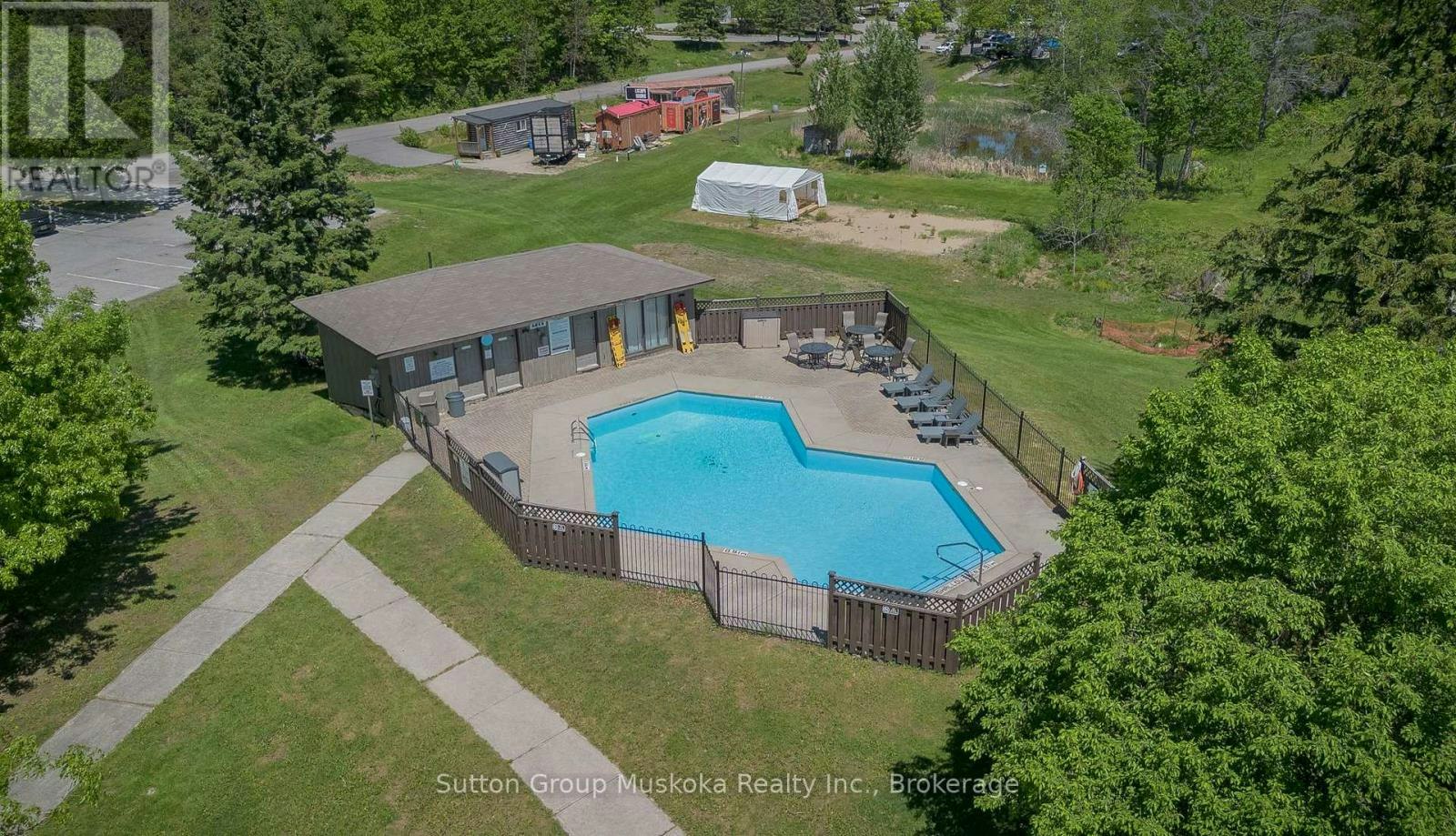 54-305 Deerhurst, Summit Lodge Drive, Huntsville, ON, P1H 2E8 - 16