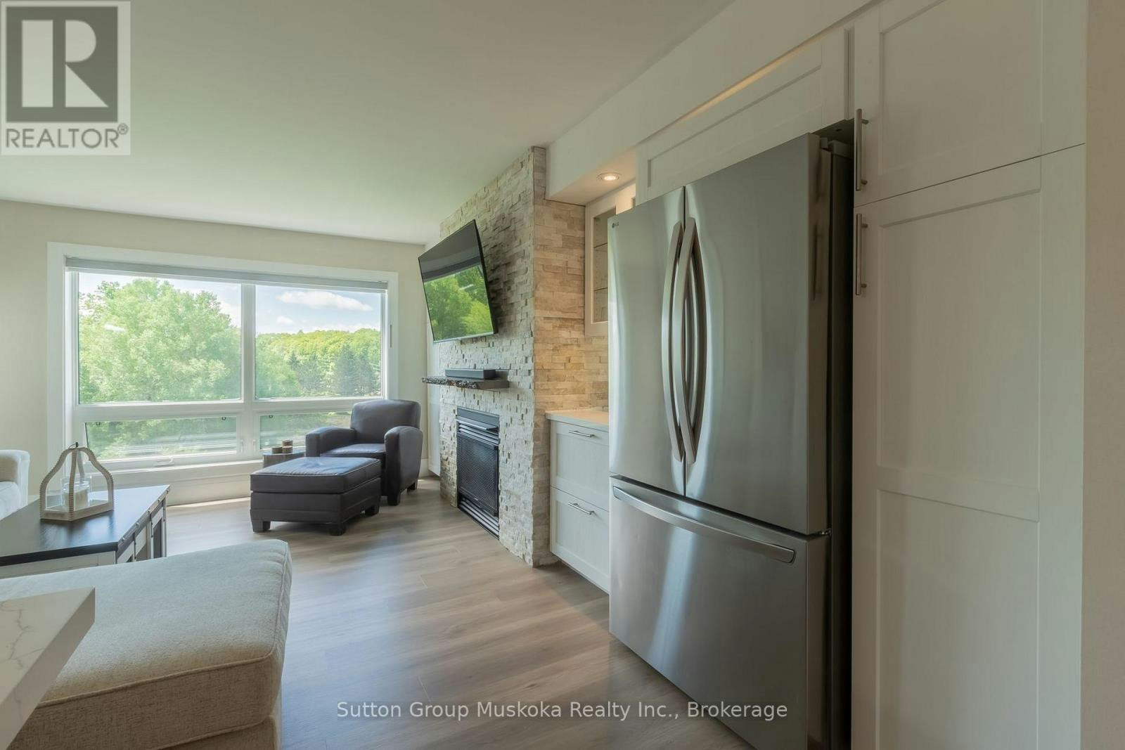 54-305 Deerhurst, Summit Lodge Drive, Huntsville, ON, P1H 2E8 - 4