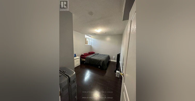 2 562 Bedroom Apartment Feathergrass Crescent, Mississauga, ON, L4Z 3Y5 - 2