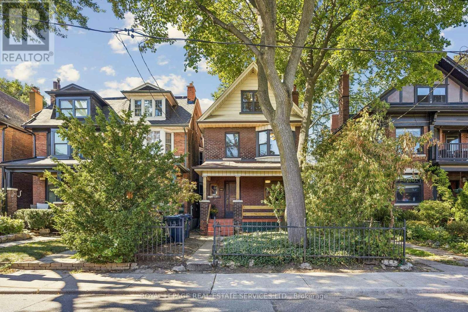 602 Indian Road, Toronto, ON, M6P 2C5