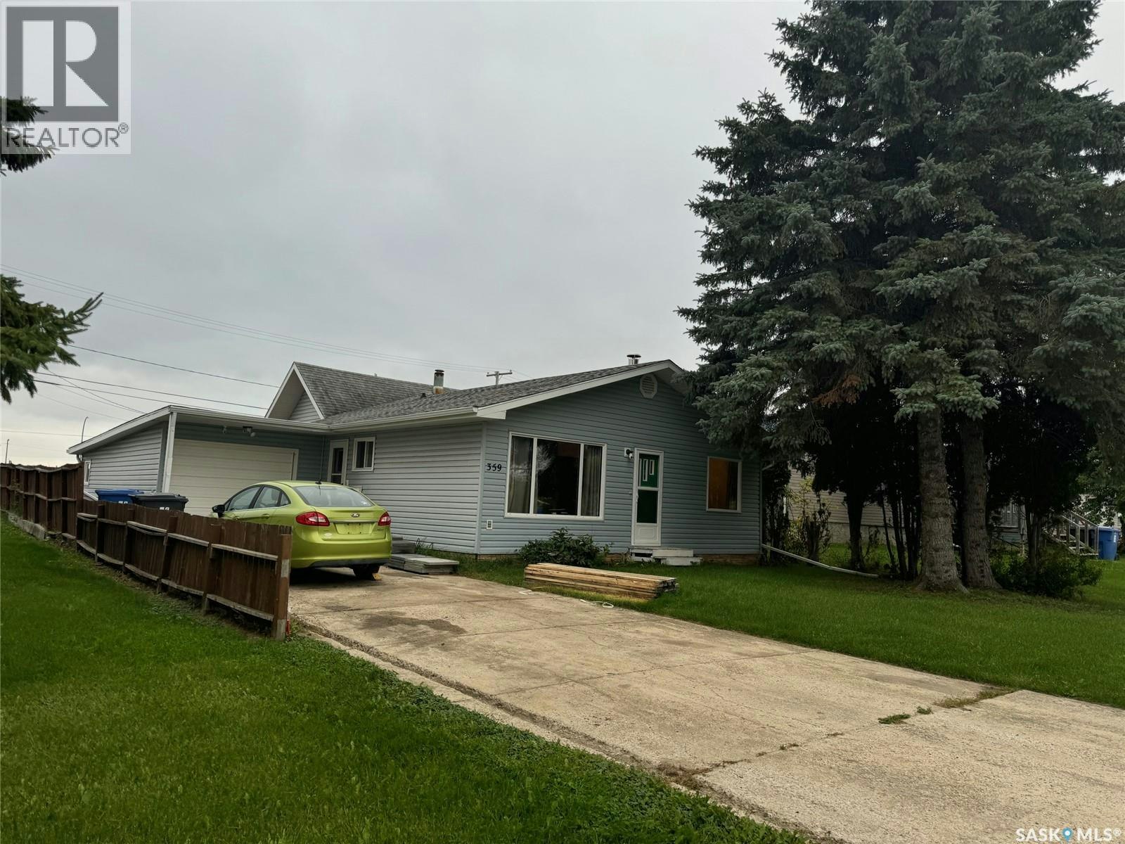359 2nd Avenue E, Melville, SK, S0A 2P0
